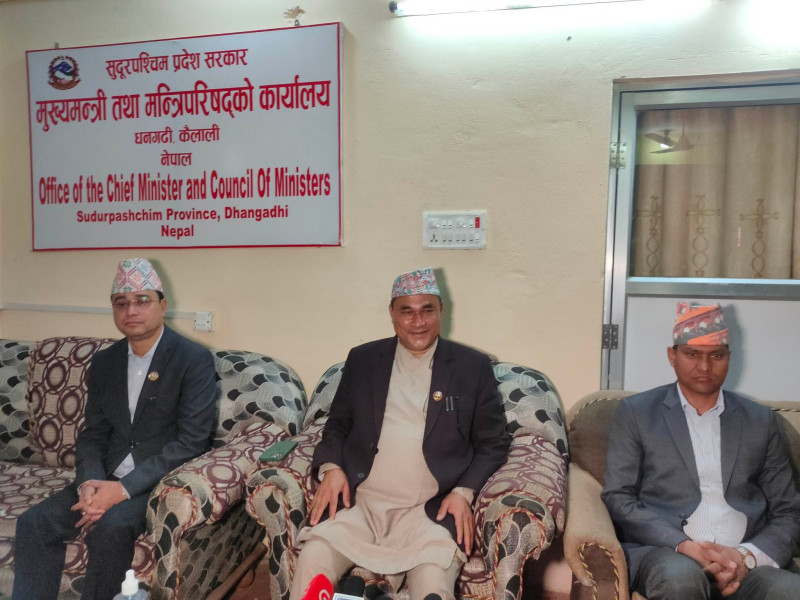 सुदूरपश्चिमका मुख्यमन्त्री भन्छन्- विश्वासकाे मत जित्छु, मध्यावधि चुनाव  हुँदैन